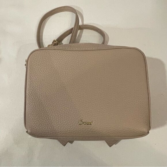Crossi bow bag in blush Taupe with gold hardware - Picture 5 of 9
